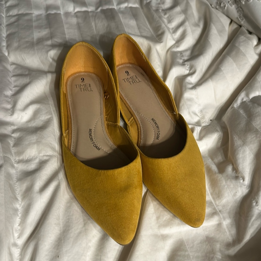 Time and Tru Pointed Toe Mustard Yellow Flats